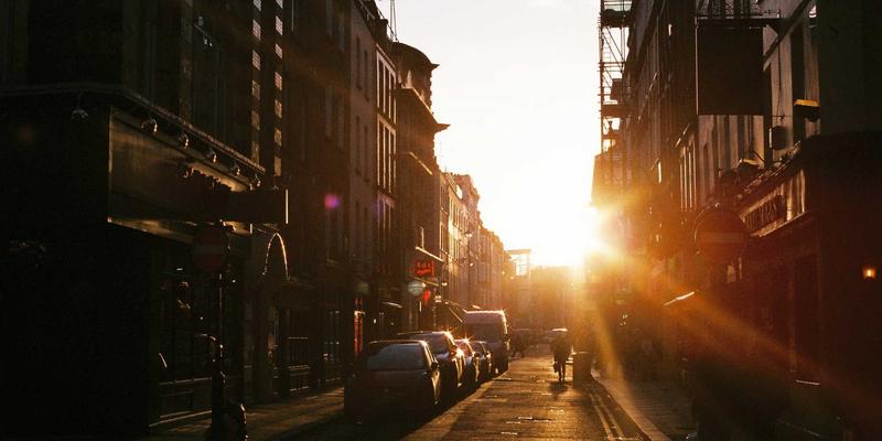 玉魂礼魄：华夏文明中玉器的非物质遗产密码与礼制象征